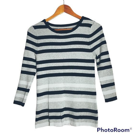 Basic Striped 3/4 Sleeve Sweater - Picture 4 of 6